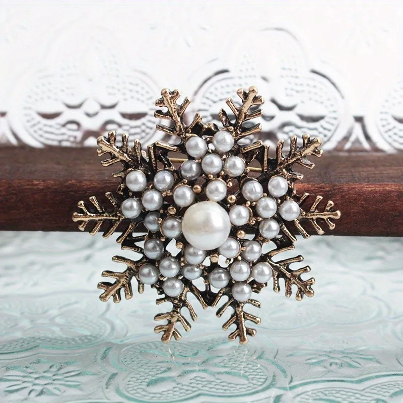 Exquisite Fashion Snowflake Party Corsage Coat Accessory Pearl Crystal Brooch