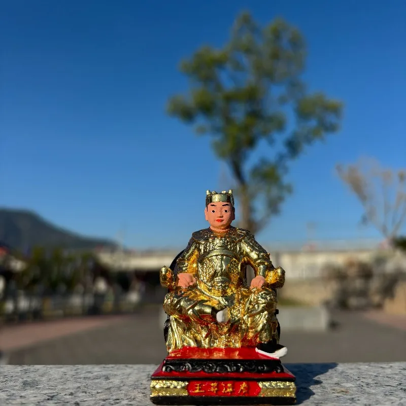 Hand-Carved Cypress/Boxwood Guangze Lord Statue - 2.75/3.9