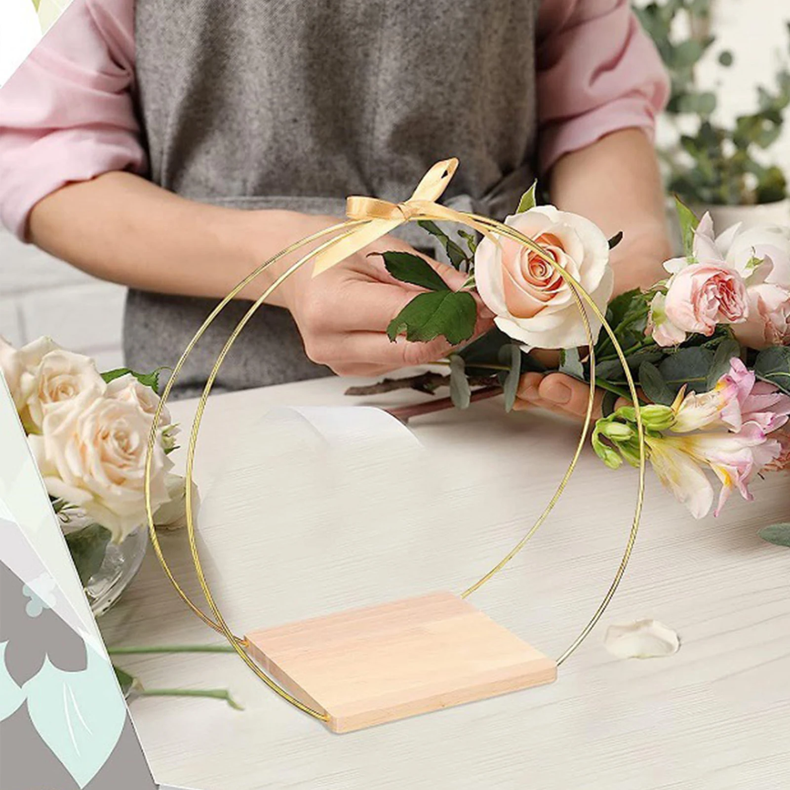 Metal Floral Hoop Wreath Frame Centerpiece Table Decorations Hanging Crafts for Home Festival Wedding