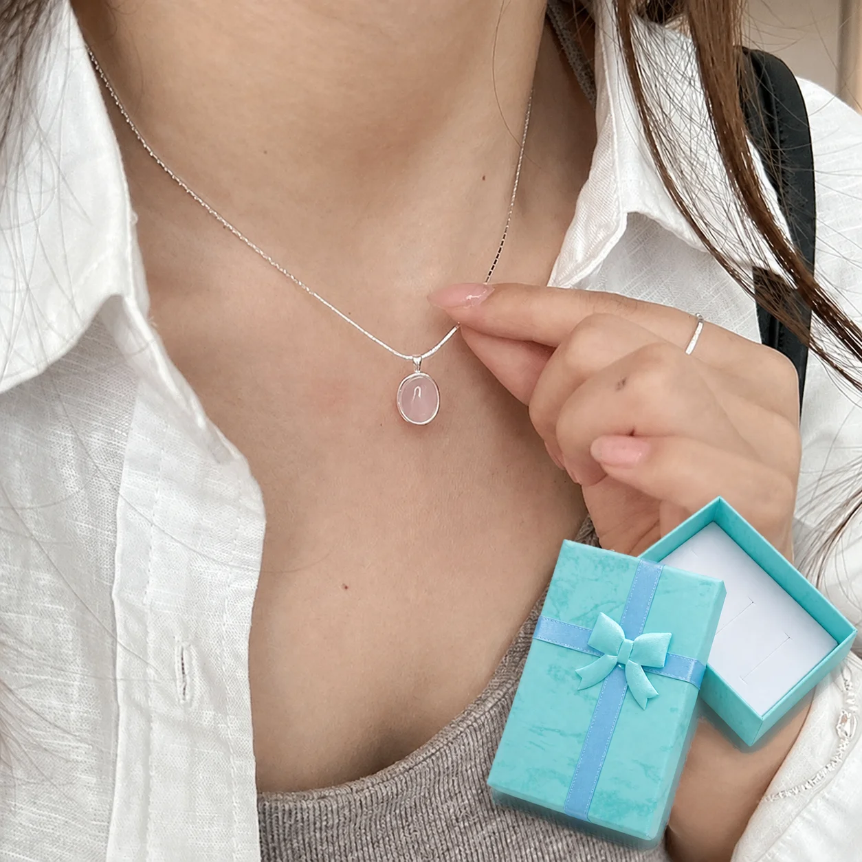 Mit Geschenkbox 2-teiliges Goldfarbenes Mehrlagiges Halsketten-Set für Frauen Böses Auge Hamsa-Hand Anhänger Vintage Boho Charm Schmuck Geschenk – Detail 11