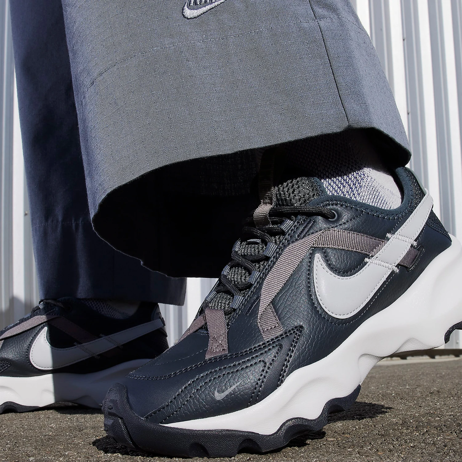 

Оригинальные женские туфли Nike TC 7900 в стиле ретро с мягкой подкладкой DD9682-001