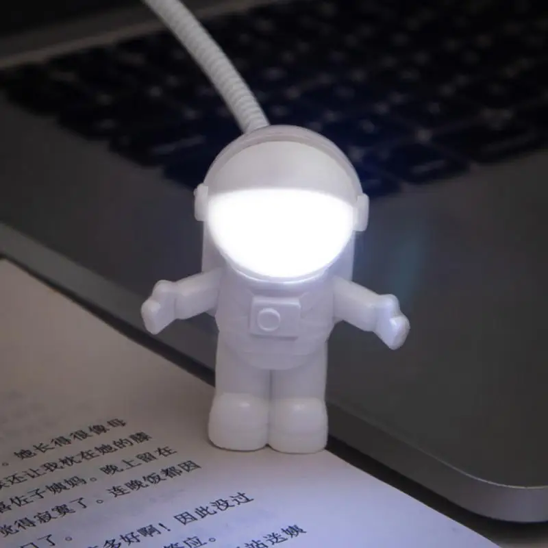 1PC Astronaut Night Light LED USB Desk Lamp Computer Keyboard Light Creative Book Lamp Home Bedroom Space Decoration Gift