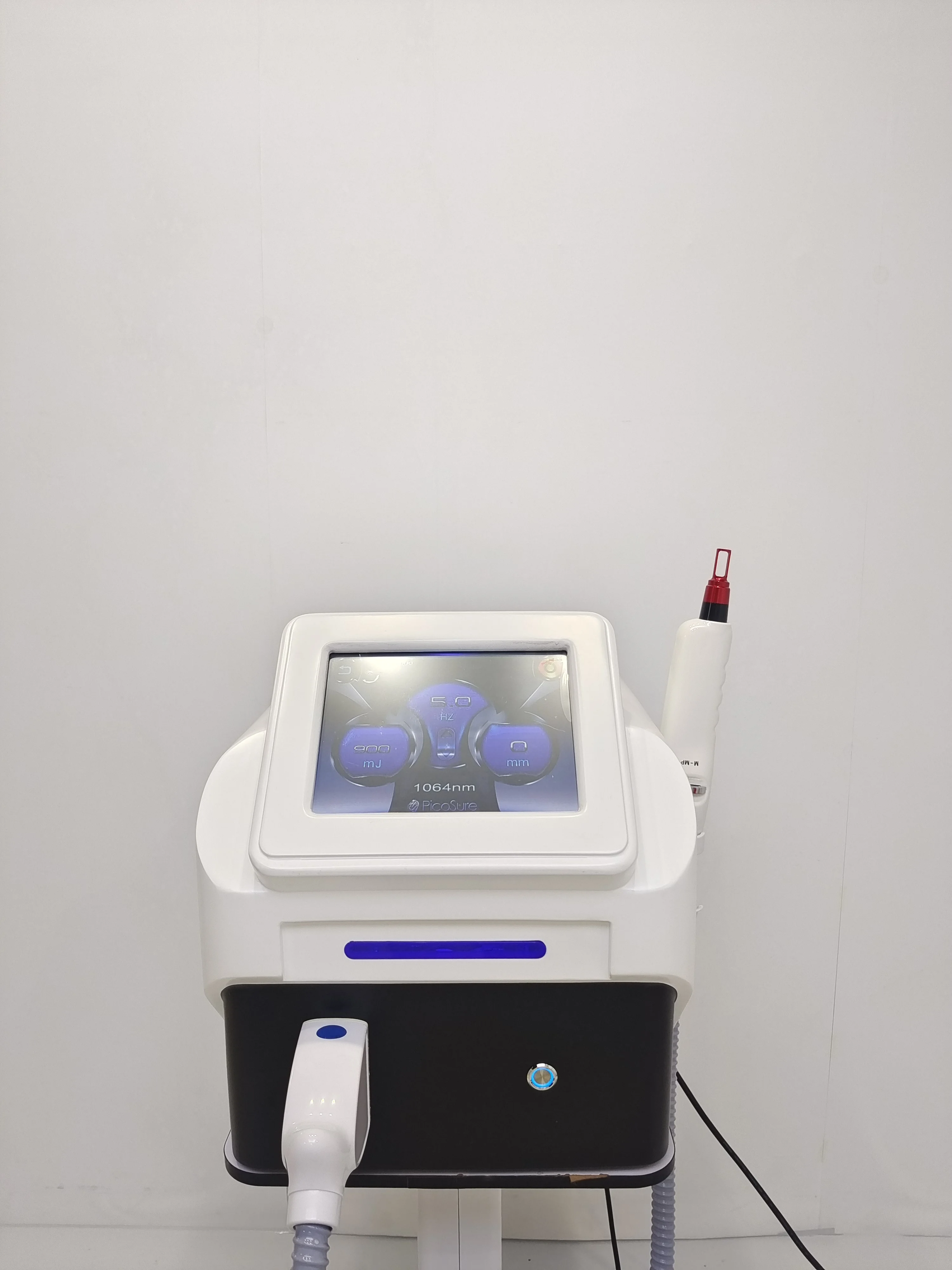 ‌ 2025 Neue tragbare Diodenlaser-Haarentfernungsmaschine 808 nm 755 nm 1064 nm Titan-Bleaching-Verjüngung Hohe Leistung