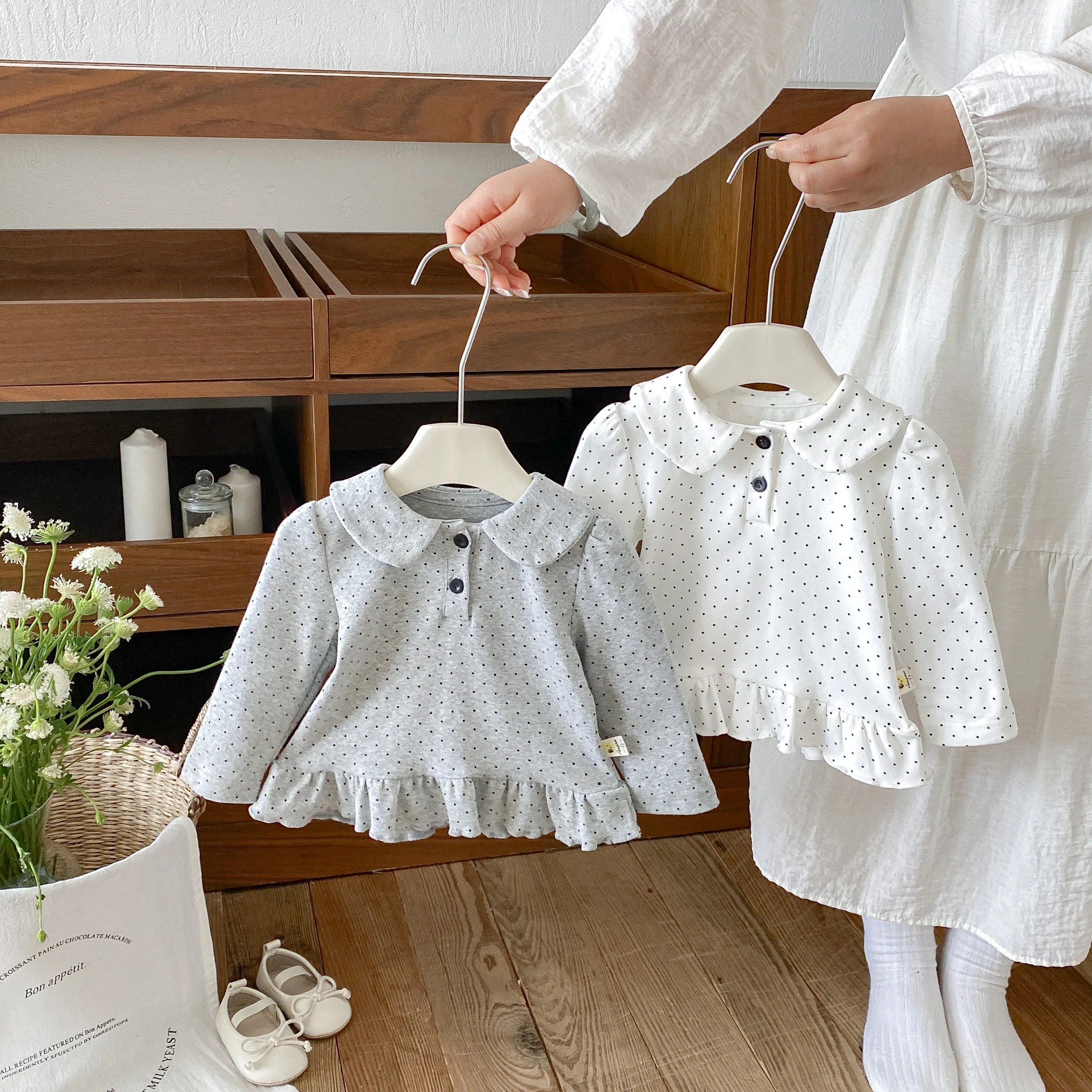 Trendy Fall Dot Pattern Long Sleeve Top for Babies and Toddlers, Girls' Fashion doll Neck Underwear T-Shirt