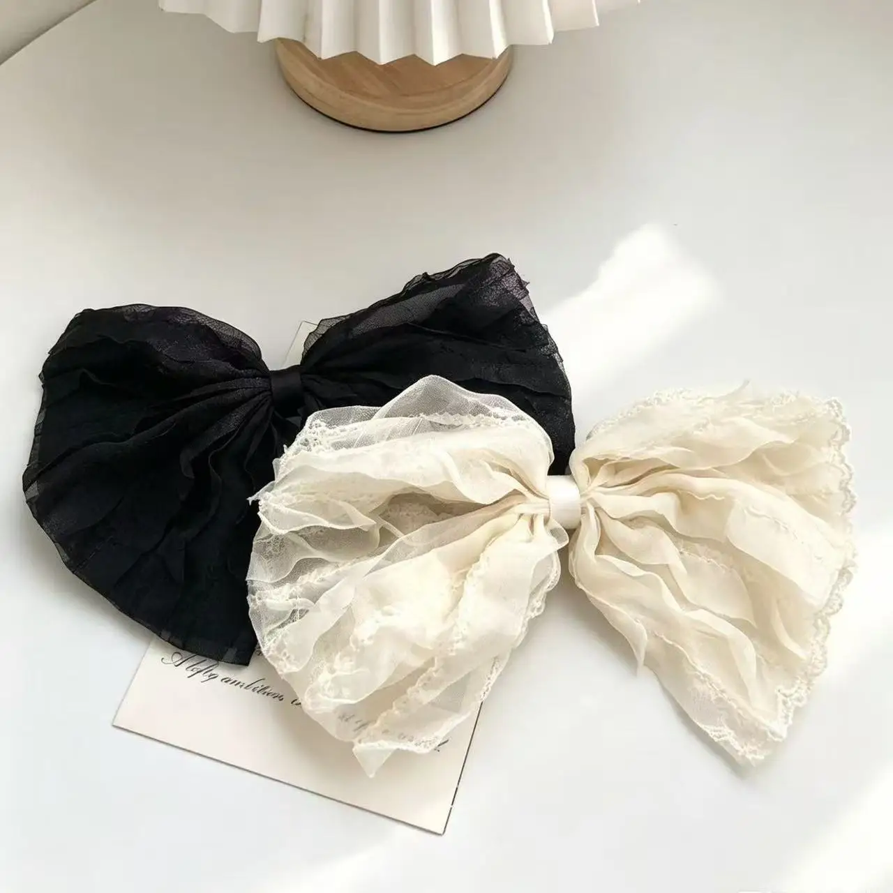 2 pinces à cheveux pliantes papillon en mousseline de soie, style rétro, pour femme, tendance influenceuse