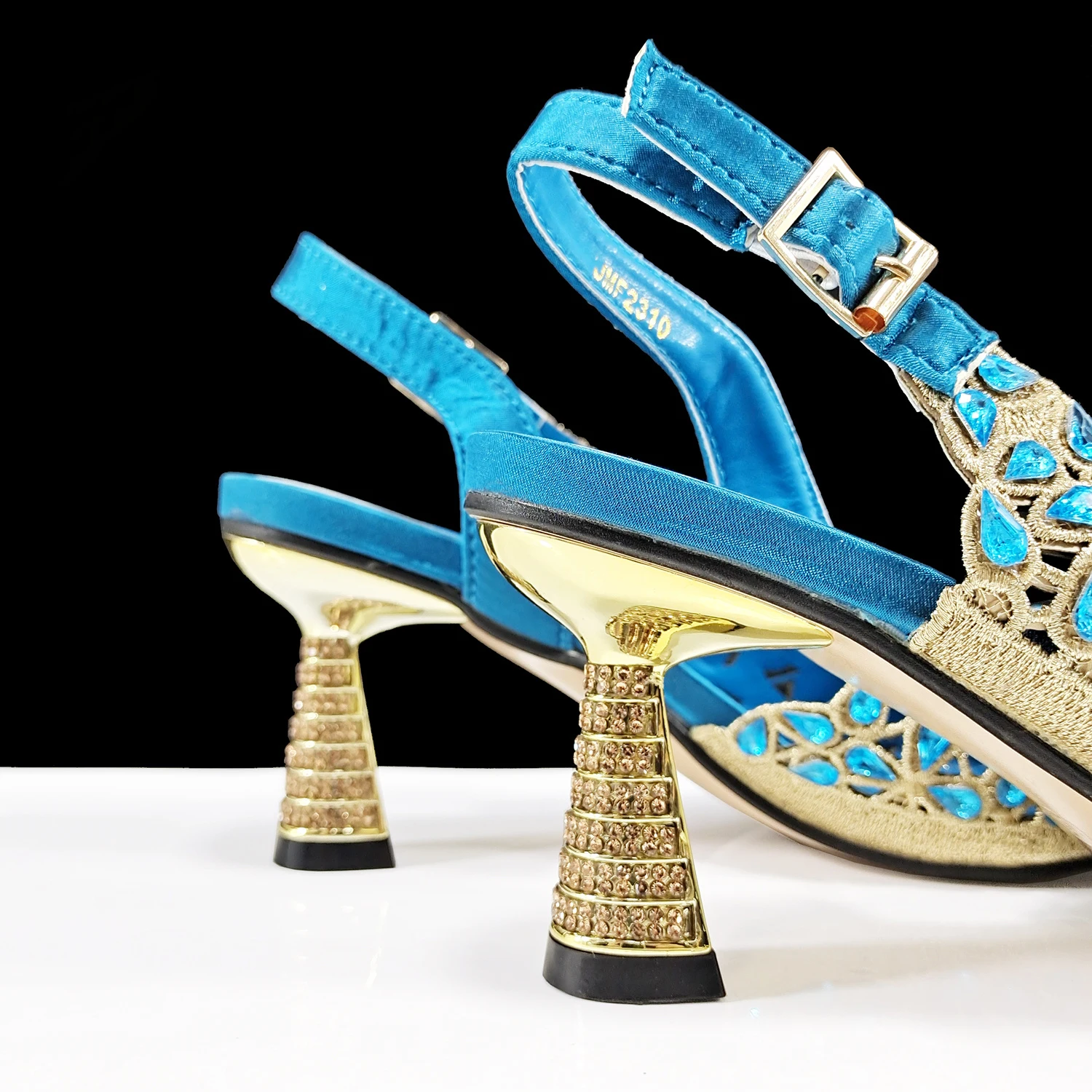 Mature Sky Blue Colorful Rhinestone Decoation Design Pointed Toe High Heel Lady Shoes and Heart Shape Mini Bag for Party Wedding