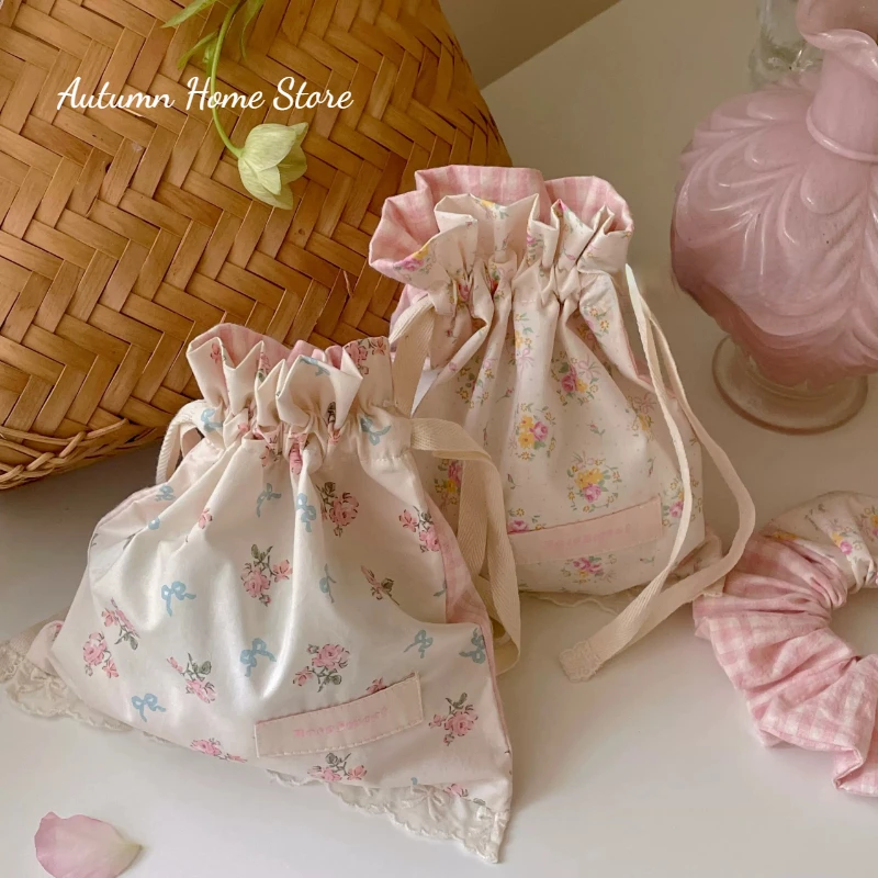 

Original Korean Floral Storage Bag Travel Countryside Drawstring Bag Makeup Lunch Bag