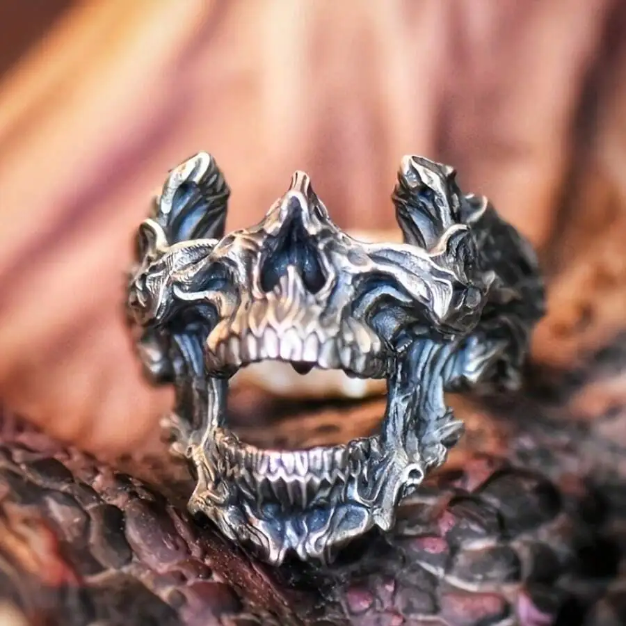 Vintage Gothic Death Skull Mask Ring Irregular Mouth Opening Demon Index Finger Ring Adjustable Opening Ring