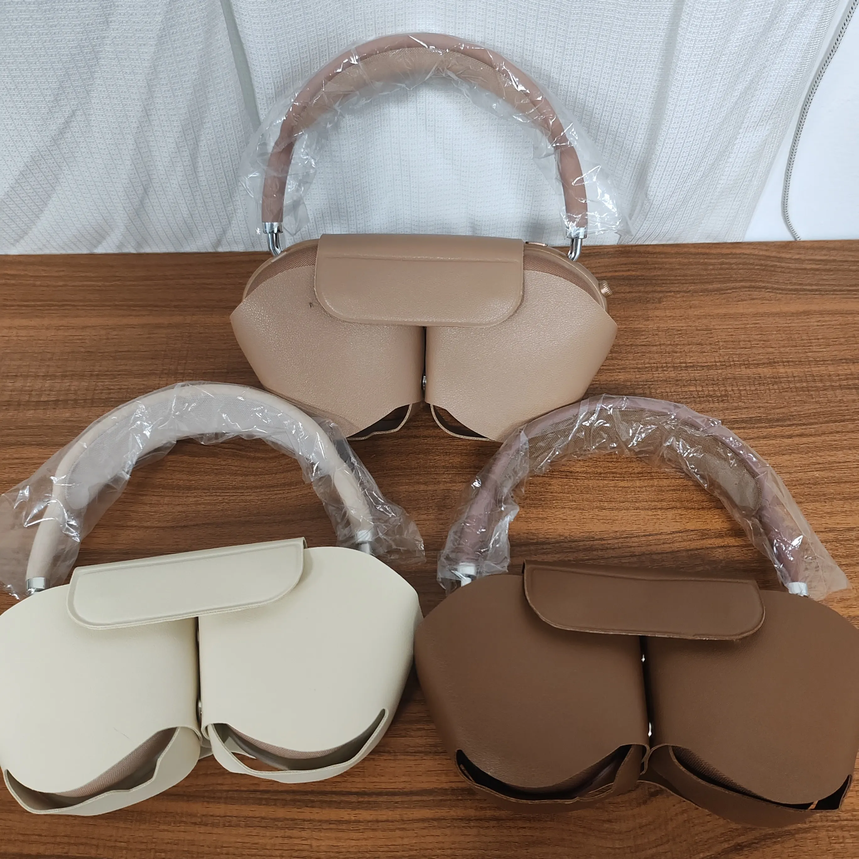 

Head mounted detachable magnetic earmuffs, wireless Bluetooth earphones, heavy bass noise cancelling sports earphones