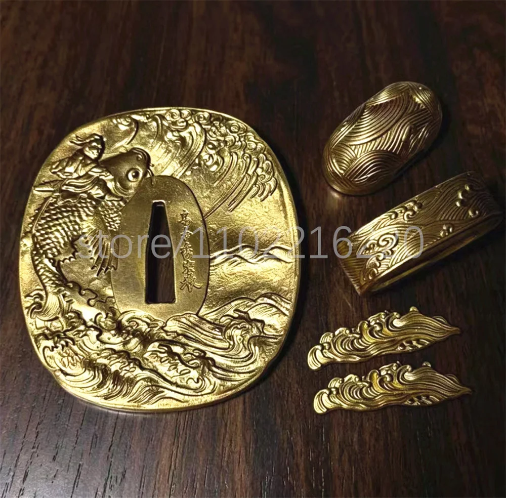 Nice Koi Fish Copper Tsuba Handguard Guard Brass Fuchi Kashira Menuki For Real Japanese Japan Samurai Katana Sword Fittings