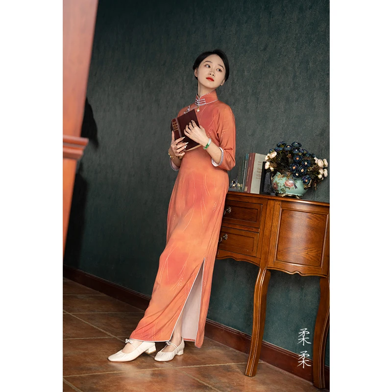 

Ретро-костюм в китайском стиле: шелковое длинное платье с рукавом три четверти для женщин