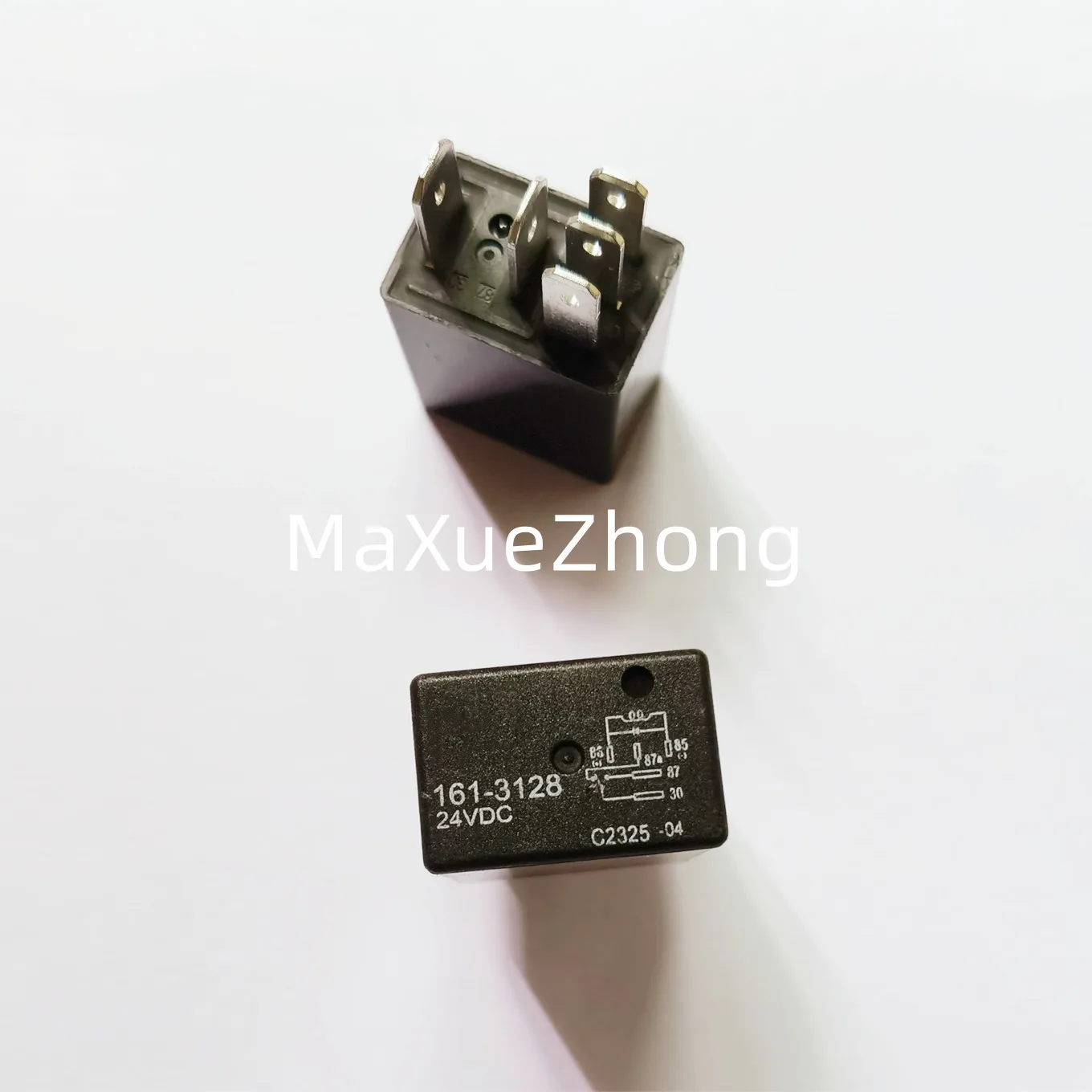 

Original new 100% CAT330D excavator headlamp relay 161-3128 24VDC