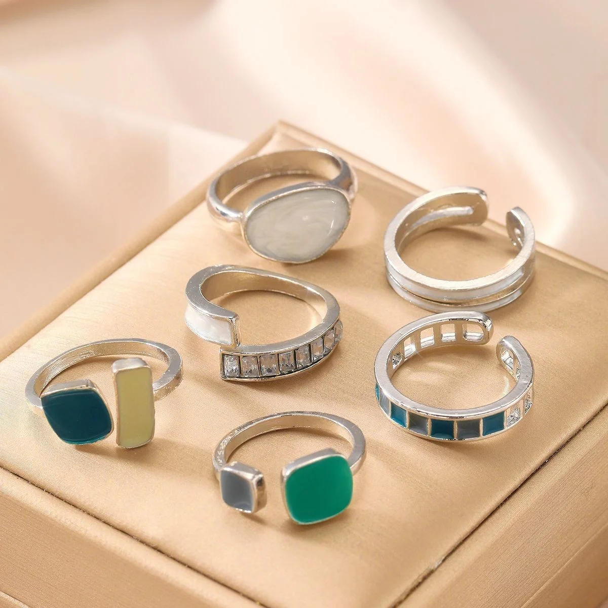 6pcs Fashion Retro Emerald Moonlight Stone Opening Ring Set For Women Daily Wear Party Dating Jewelry Accessories Versatile Gift