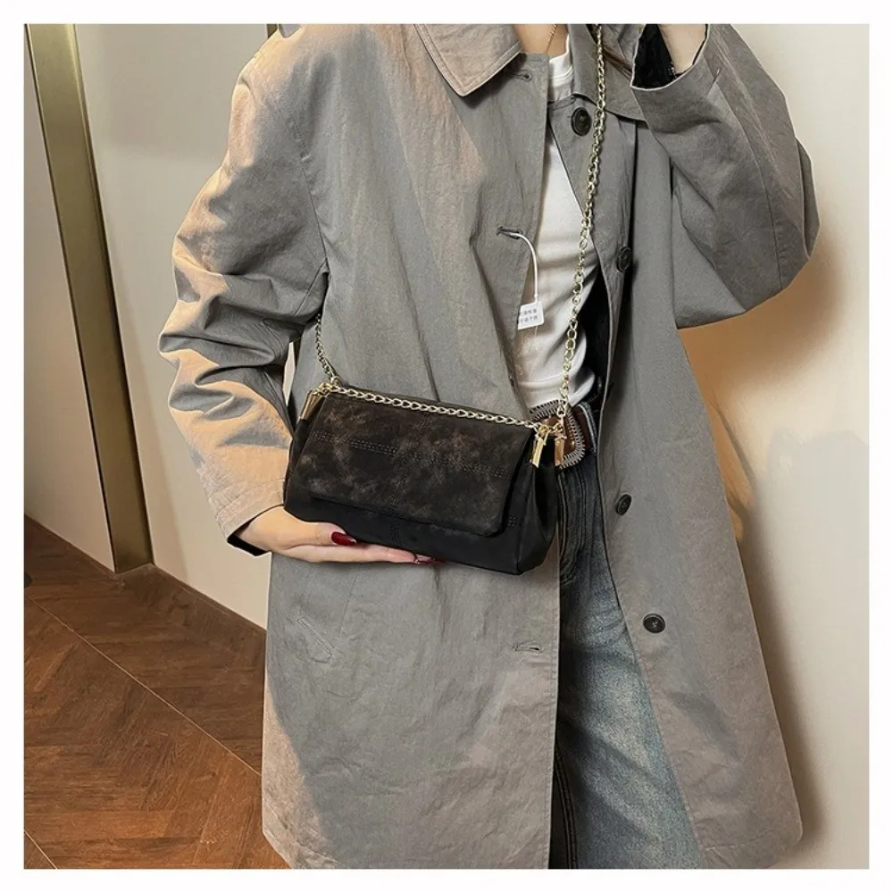 Hochwertige Wildleder-Schultertasche mit Großer Kapazität Ketten-Umhängetasche Quadratische Handtasche für Damen – Detail 8