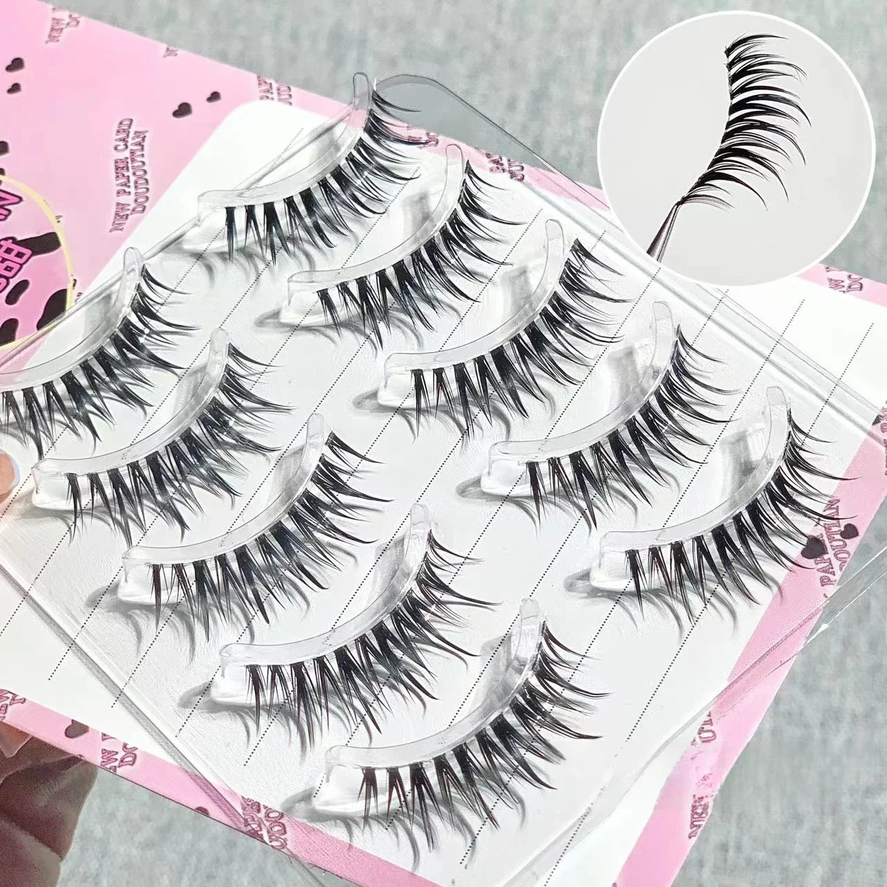 Doudou Sweet Comic Sense ciglia bagnate a punta con coda a punta, a forma di W, arricciate, Graffiti, stesso stile