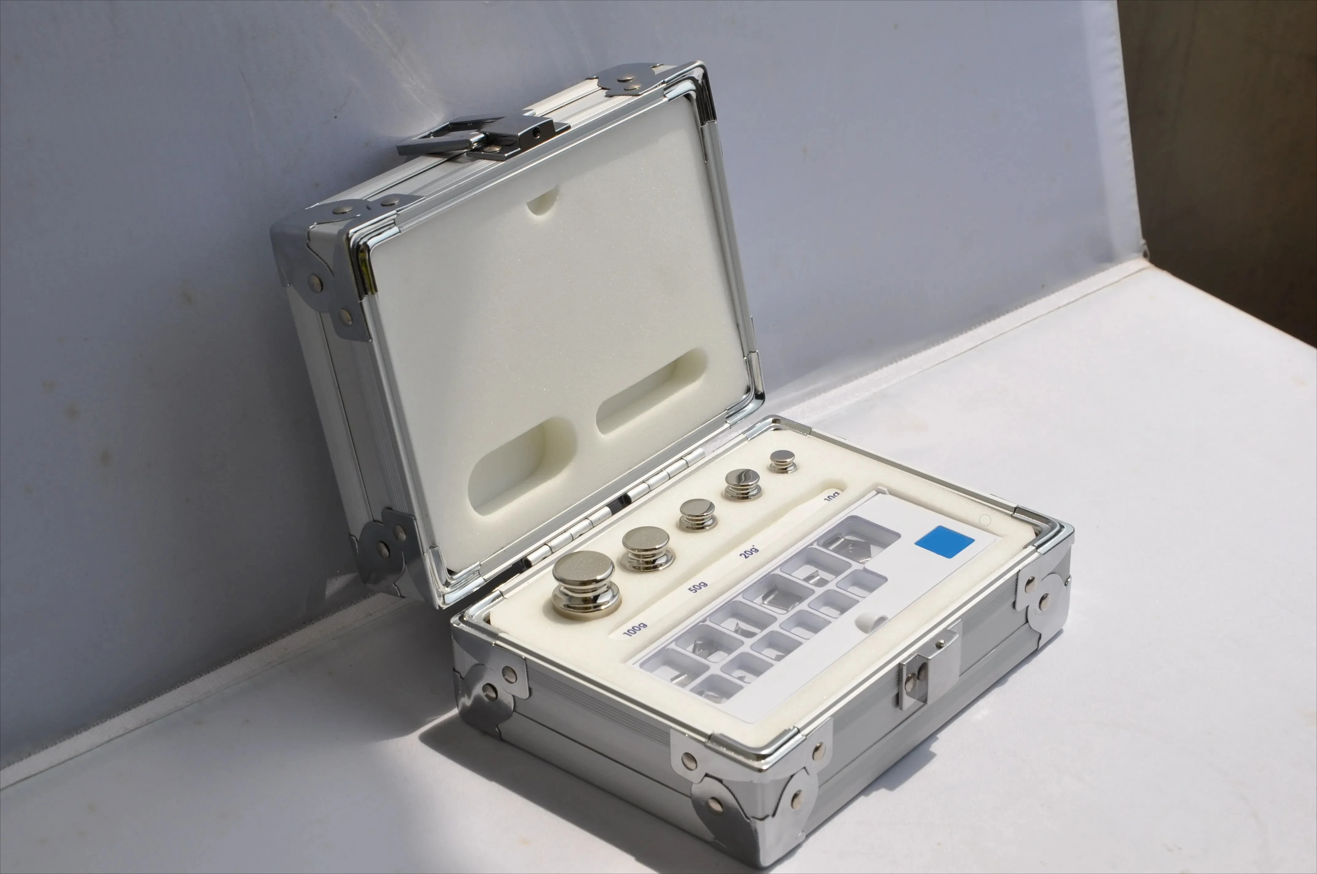 E2 1Mg-100G Class W…