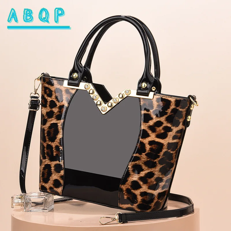 Women's Handbag Luxury Brand Diamond-encrusted Leopard Print Women's Shoulder Messenger Bag Bright Leather Fashion Women's Bag