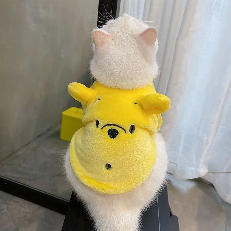 Новый кавайный свитер с медведем пухом и котом, костюм, зимняя теплая одежда для домашних животных, пуловер для кошек, одежда-талисман, товары для животных