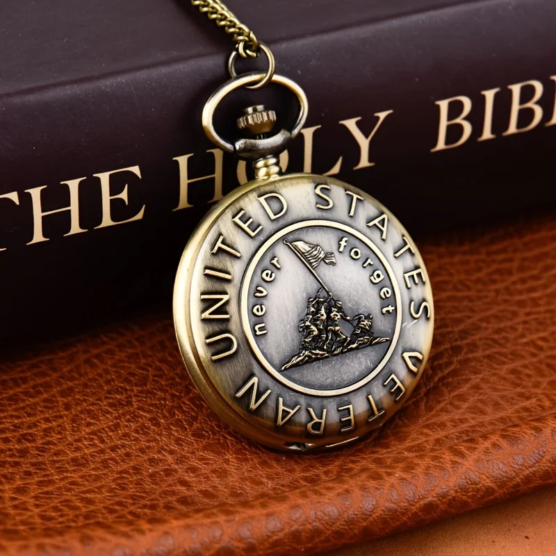 ساعة جيب كوارتز كبيرة عتيقة مع لون برونزي عتيق، حروف إنجليزية، ساعة معلقة بعلم أحمر من الدانتيل #4