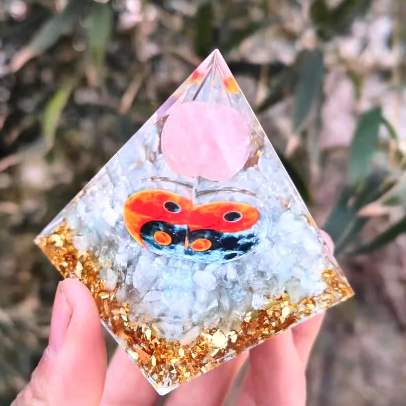 Pyramid Crystal Gravel Epoxy Resin Home Desktop Handmade Ornaments Gift Auspicious Feng Shui