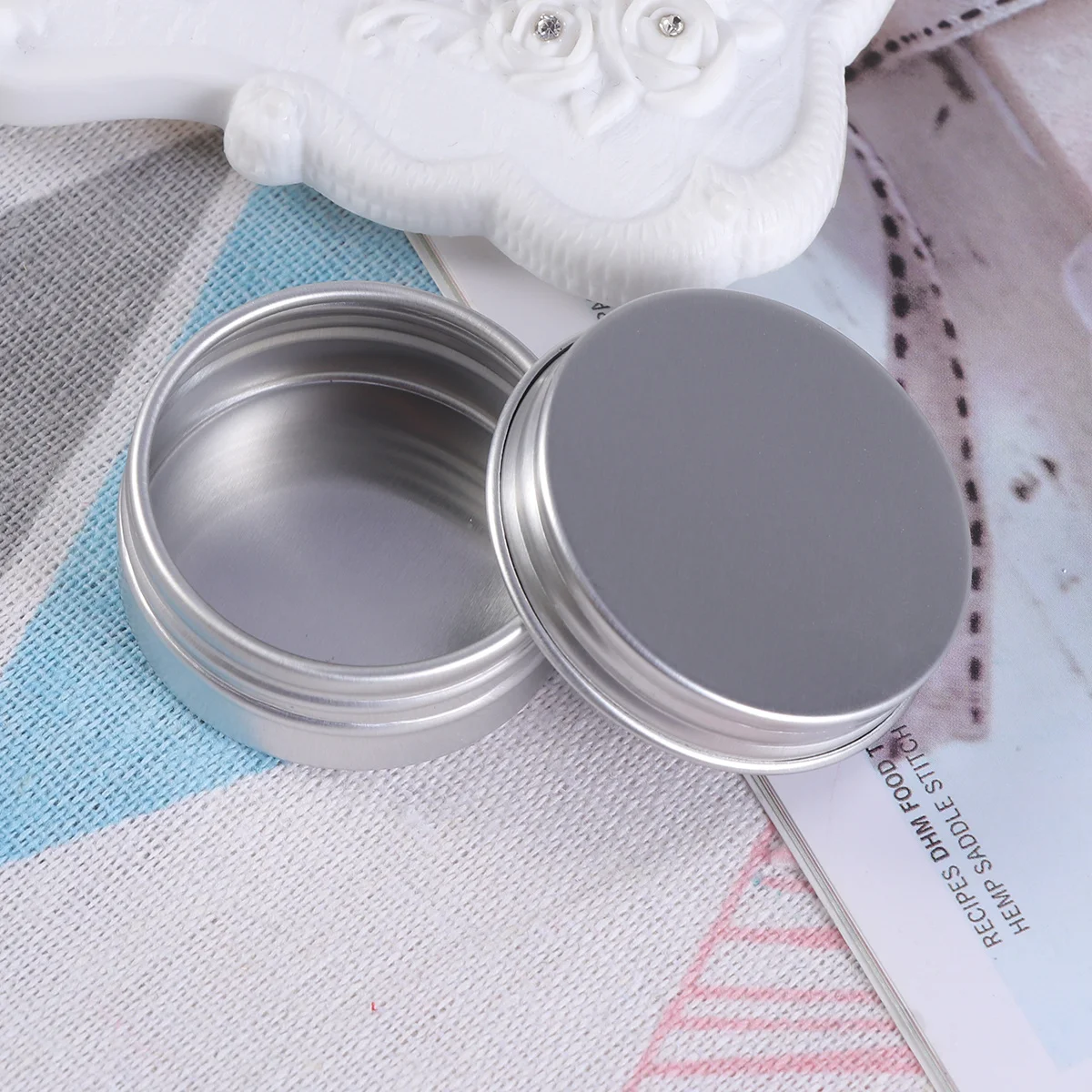 جرة ألومنيوم سعة 15 مل، حاوية سفر مستديرة لمرهم الشفاه الكريمية، مكياج معدني فارغ، محمول من القصدير خفيف الوزن