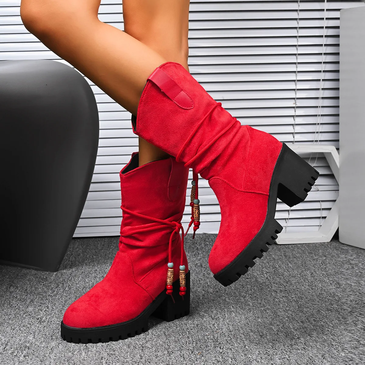 Damenstiefel, Wildleder-Plateau, mittelhohe Schuhe, runde Zehenärmel, Plattform, rutschfest, verschleißfest, dicker Absatz, modische Damenstiefel