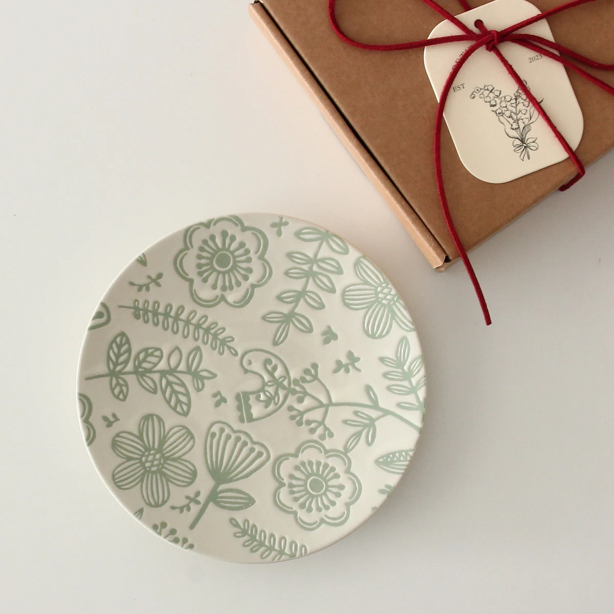 طبق سيراميك ثلاثي الأبعاد للطيور الزرقاء والزهور - طبق مسطح أنيق للإفطار/الحلوى مع زخارف زهور للمنزل وتقديم الطعام #3