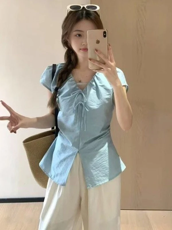 

Модная женская блузка в корейском стиле с V-образным вырезом, поясом и эффектом утяжки, летняя новинка, с коротким рукавом, подчеркивающая талию, антивозрастная.