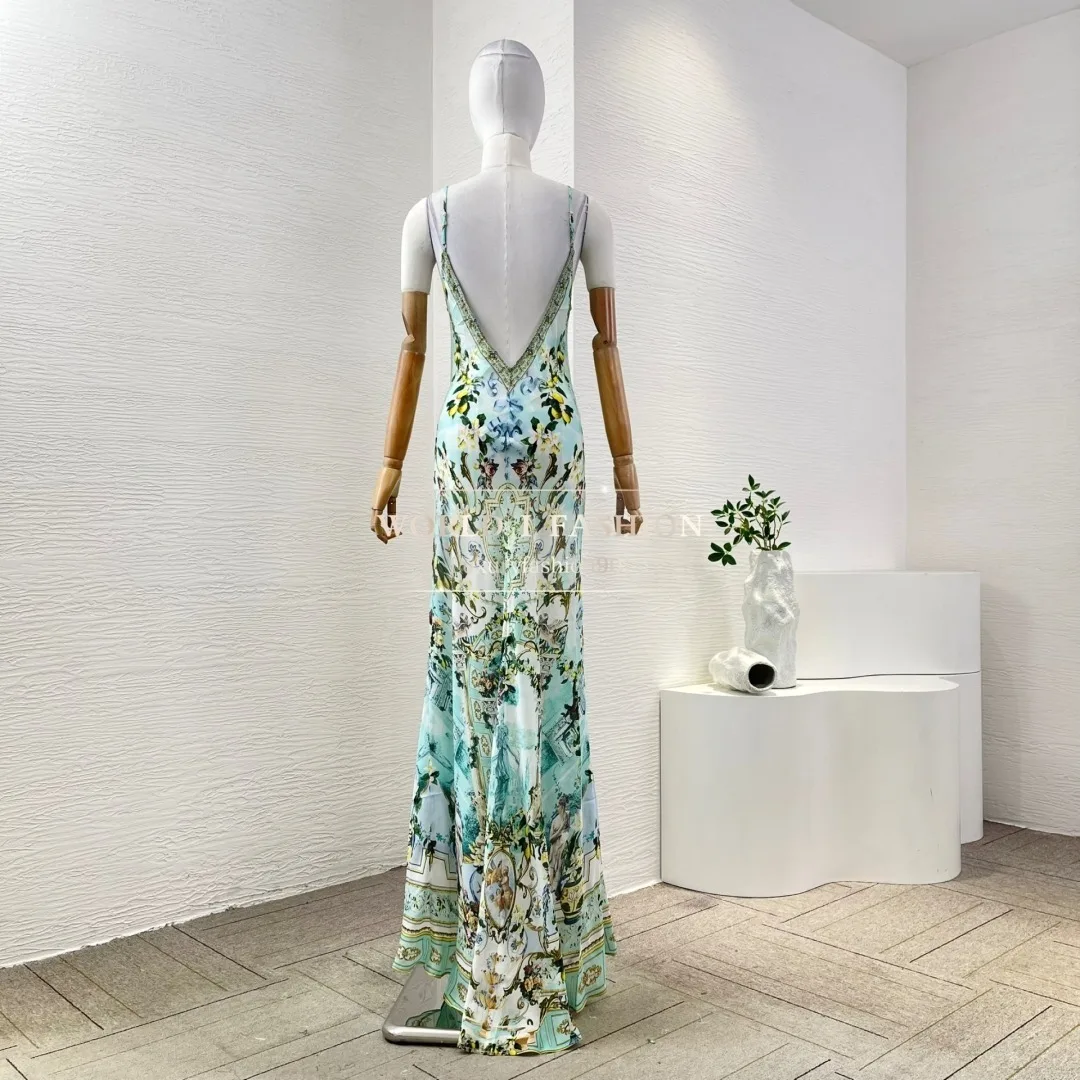 Hochwertiges, ärmelloses, rückenfreies Maxikleid mit grünem Blumendruck und Diamanten