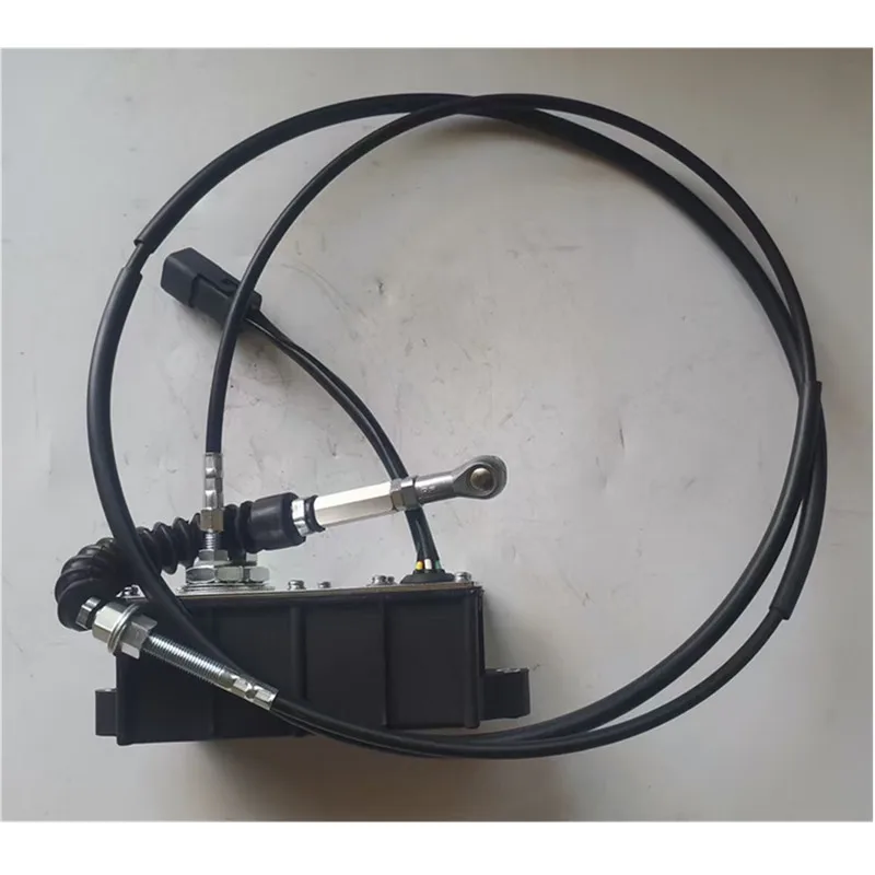 21EN-32240 R80-7 حفار محافظ خنق المحرك Accel المحرك الجمعية وحدة تحكم المحرك لشركة هيونداي روبيكس 80-7 حفارة جزء