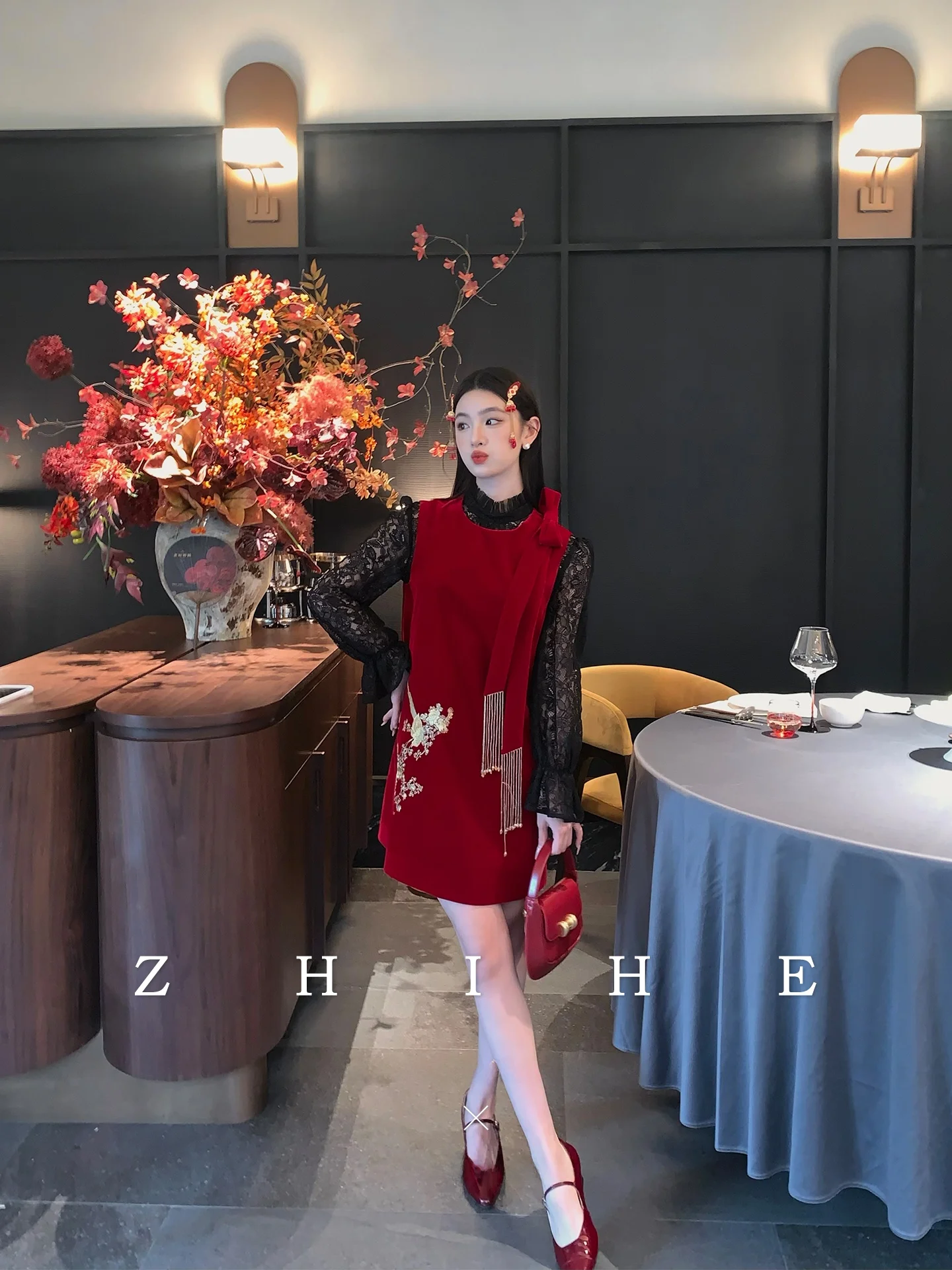 

Золотая ворона, высокий хлопковый кружевной комплект с вышивкой, тяжелый рабочий бархатный жилет и юбка, женский ансамбль Faion, китайский длинный свеч, но...