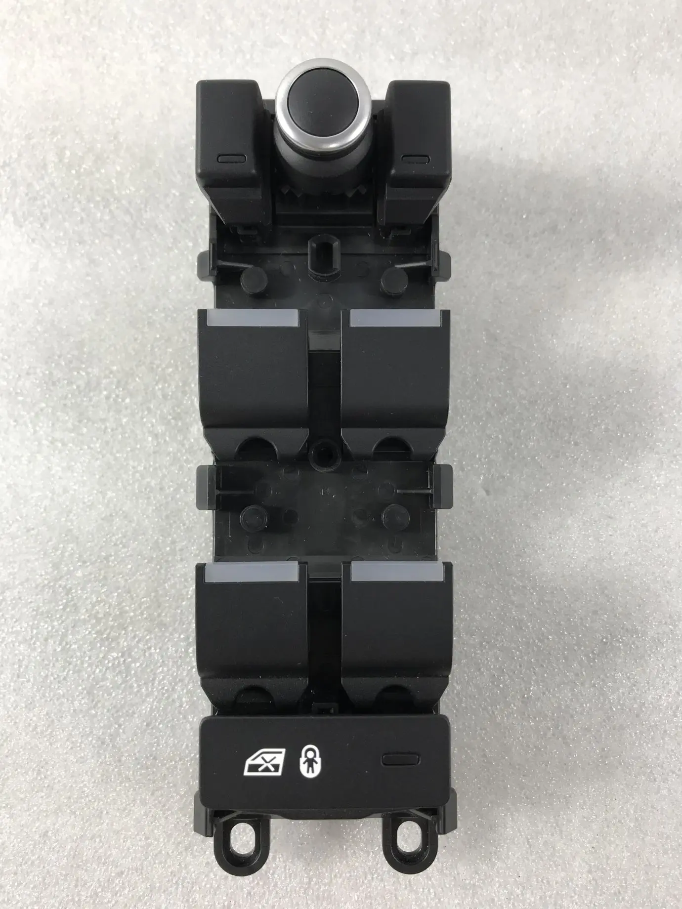 

For Land Rover left door window switch, applicable to range rover executive Range Rover Sport discovery 5oem lr112883