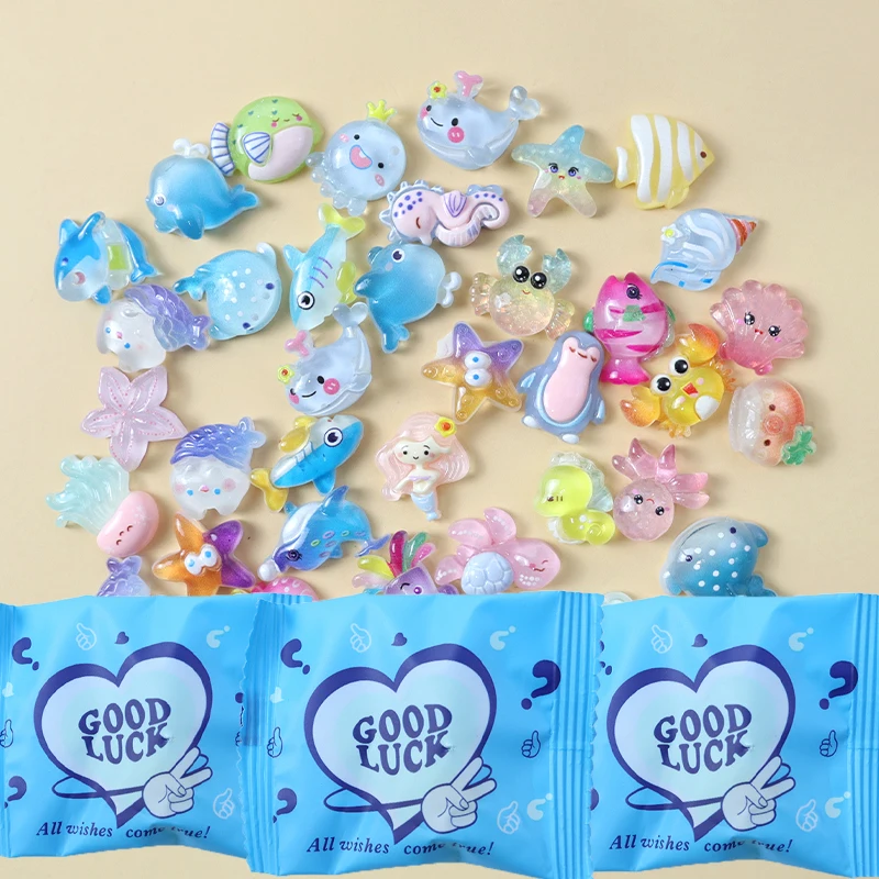 25pcs Micro Mini Resin Ocean Luminous Biological Blind Bag Home Decoration Forest Park Statue Model Creative Festival Blind Box