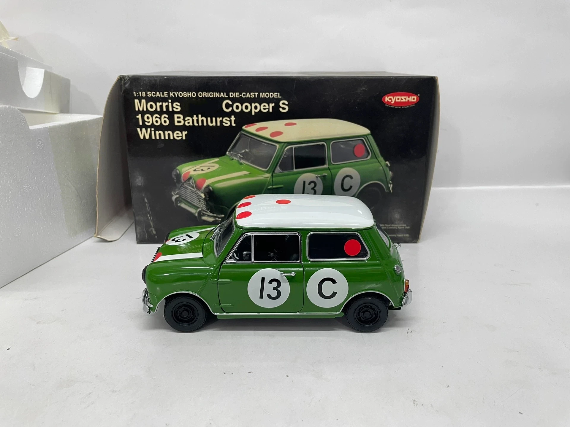 Kyosho 1:18 Cooper S 1966 Bathurst Winner Simulation Limited Edition Alloy Metal Static Car Model Toy Gift
