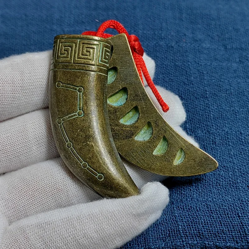 

Green Patina Brass Cup Bead Seven-Star Holy Cup Practical Large Sheep Horn Cup Divination Cup Yin Yang Holy Cup Pendant