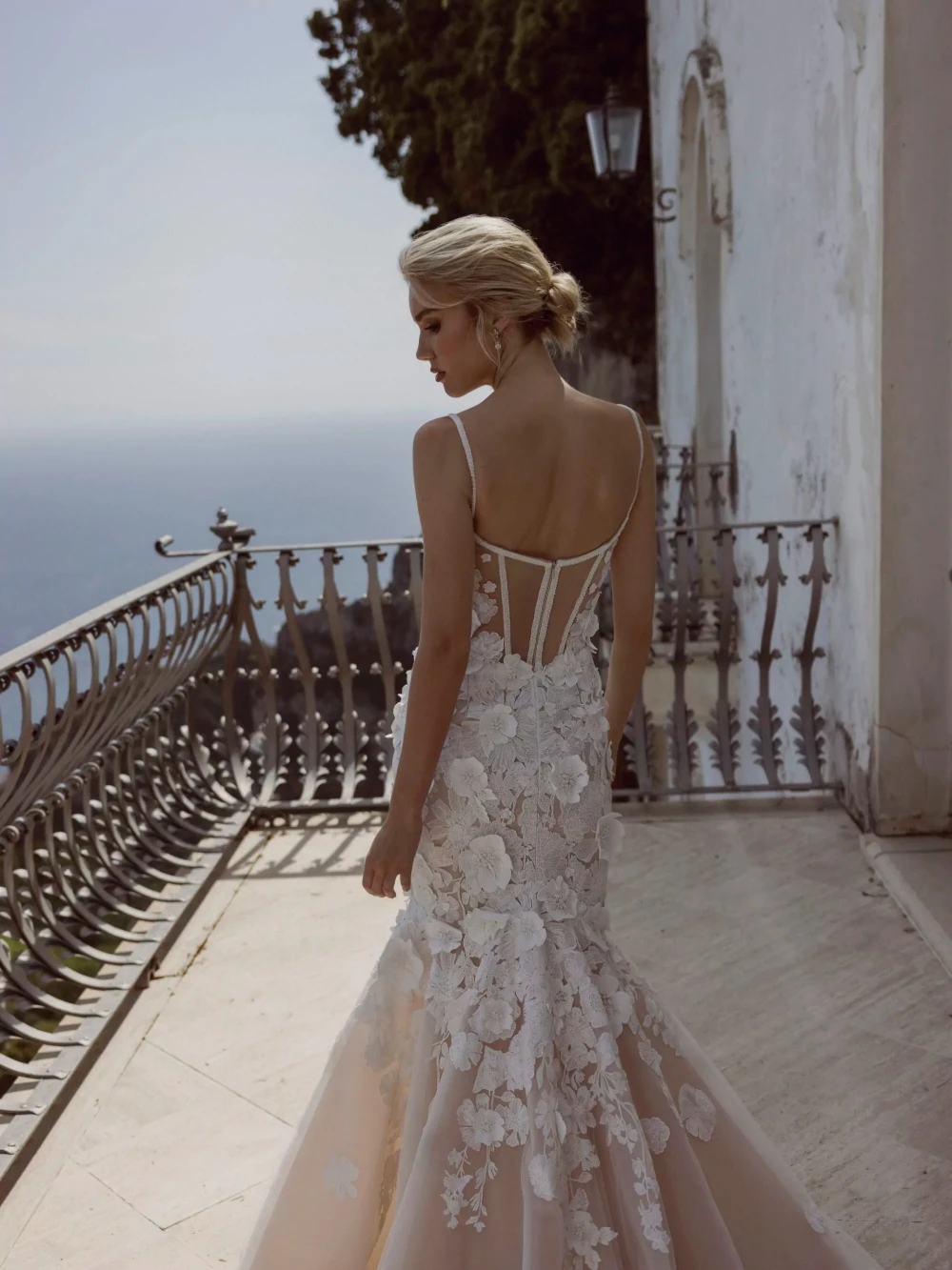 Robe de mariée sirène blanche avec appliques en dentelle, bretelles spaghetti, longue robe de mariée classique, gracieuse, patients