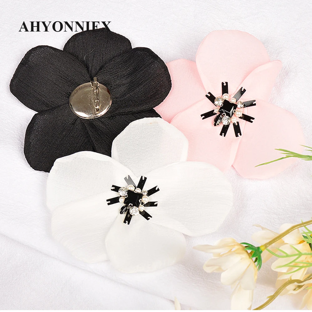 2 Pieces/Lot 10CM Flower with Beads Patch Brooch Pin Clothes Bags Badge Pins Metal Brooches for Shoes Badges Applique for DIY