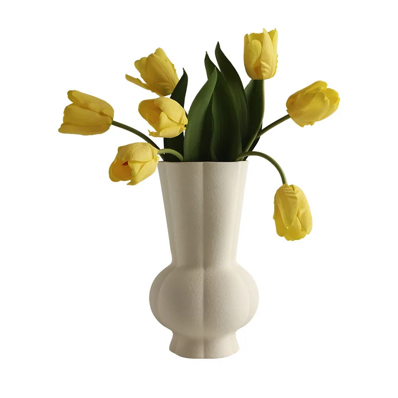 

French cream style, multi-petal vase, high-end sense, ornament living room, flower arrangement home, soft decoration, souvenir