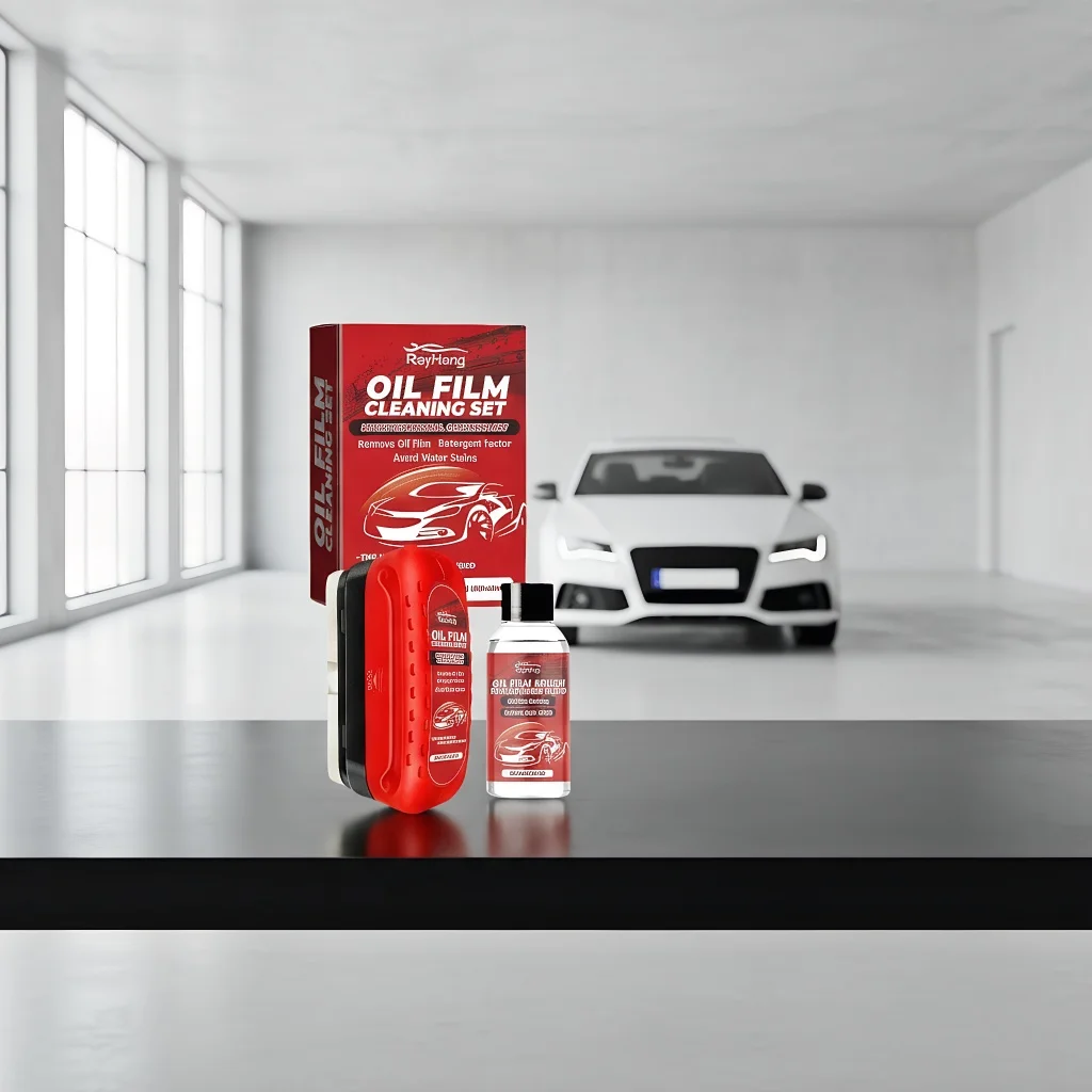 

Motorcycle Oil Film Cleaner - Anti-Fog Glass Brush for Rain Protection & Clarity Enhancement