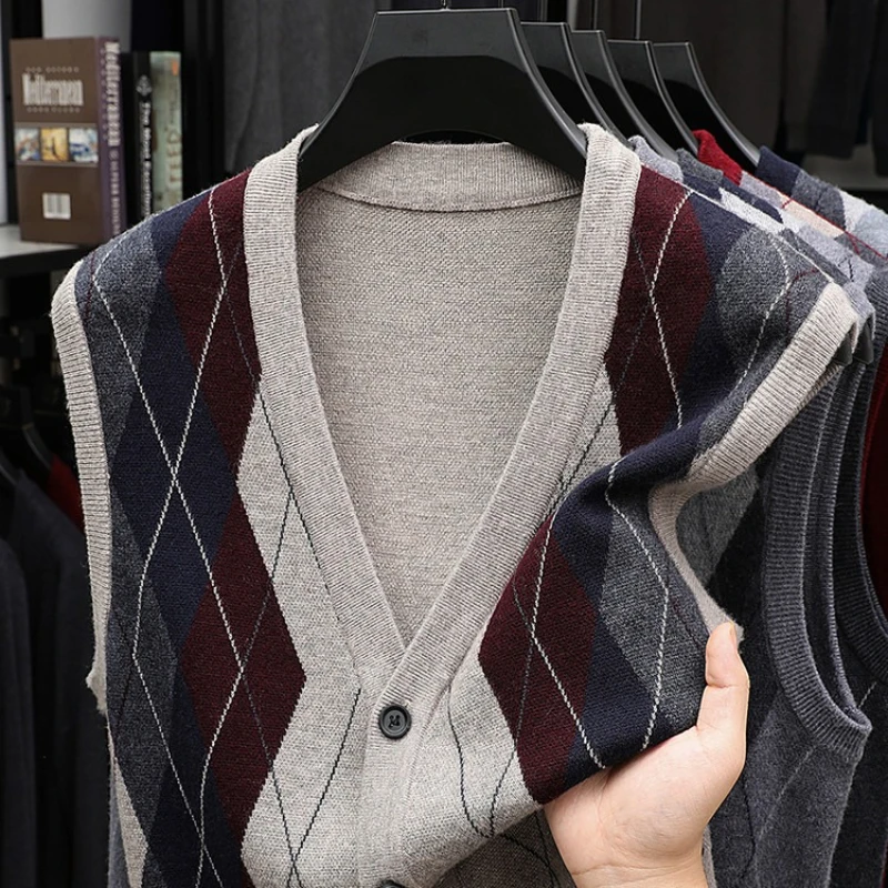 2025 Rompi jaket rajut hangat dan ramping pria untuk musim gugur dan musim dingin