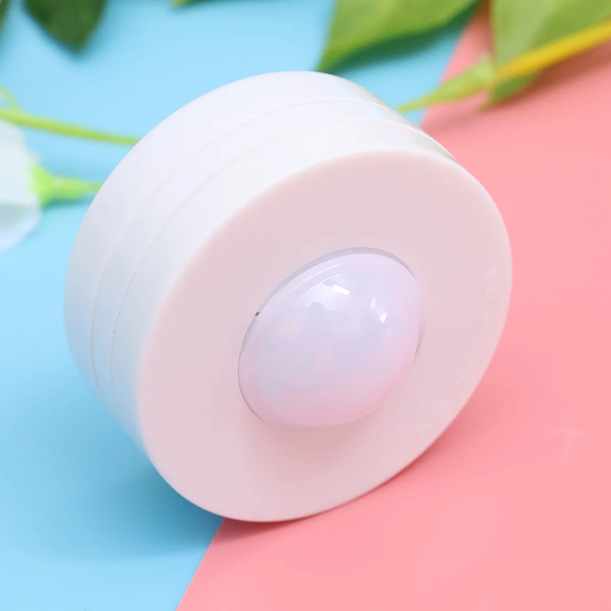 

4 Pcs Remote LED Cabinet Lights Bright Touch Control Dimmable Kitchen Wardrobe Closet Wireless Remote Light Night Light
