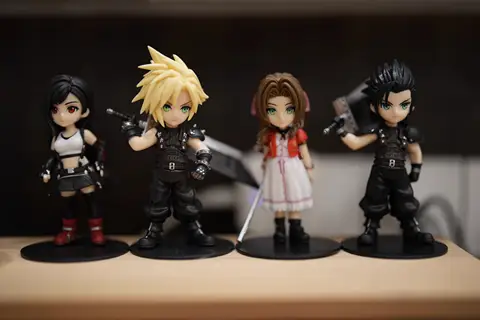 11-12cm Anime Cloud Strife Tifa Lockhart Aerith Gainsborough Zack·Fair Figure Model PVC Toy Desktop Collection Accessories Gift