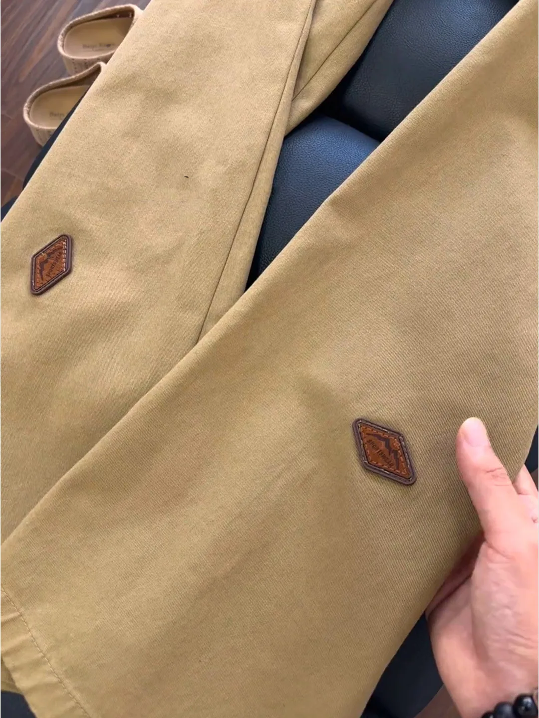 カーキピュアコットンストレートレッグワークウェアパンツメンズカジュアルレトロラベルデザインセンセーション秋シーズンファイオナブルパンツ