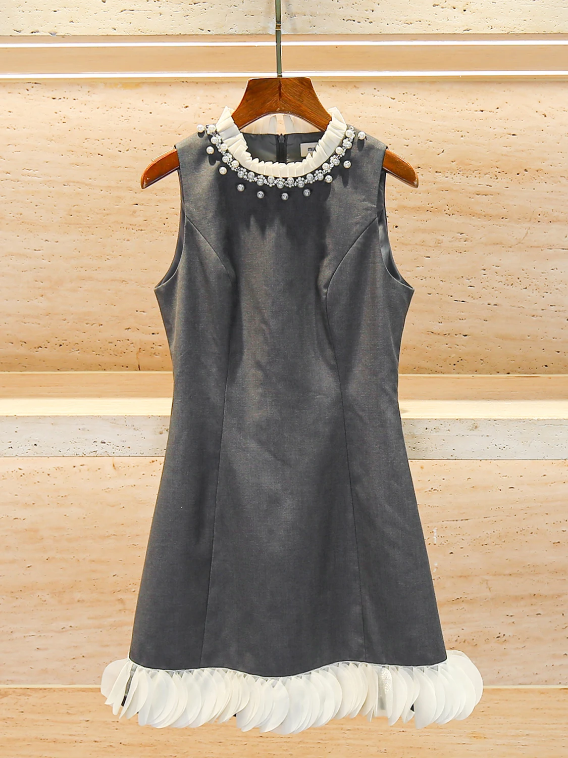 

Miumem High-End Women's Summer 2025 Vest Dr Heavy Embelliment Pearl High Waist A-Line Skirt Svel ort Dr