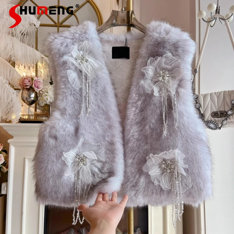 เสื้อโค้ทขนเฟอร์หนานุ่มสำหรับผู้หญิง คอลเลคชั่นฤดูหนาว 2025 ประดับคริสตัลและพู่ห้อย สไตล์หลวมๆ หรูหรา ทันสมัย ดูดีมีระดับ