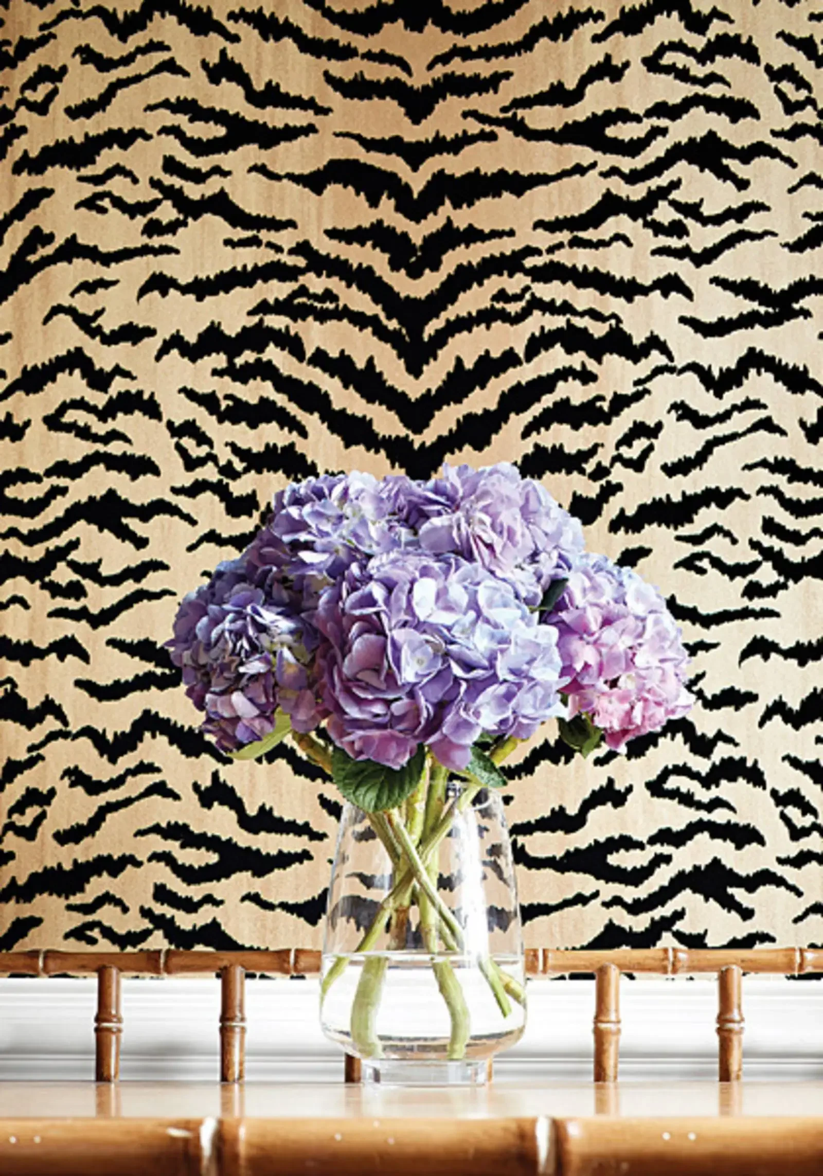 The Tiger Wallpaper in yellow and Black, Artificial Tiger Leather Wall covering, restrore Dark Color Wallpaper