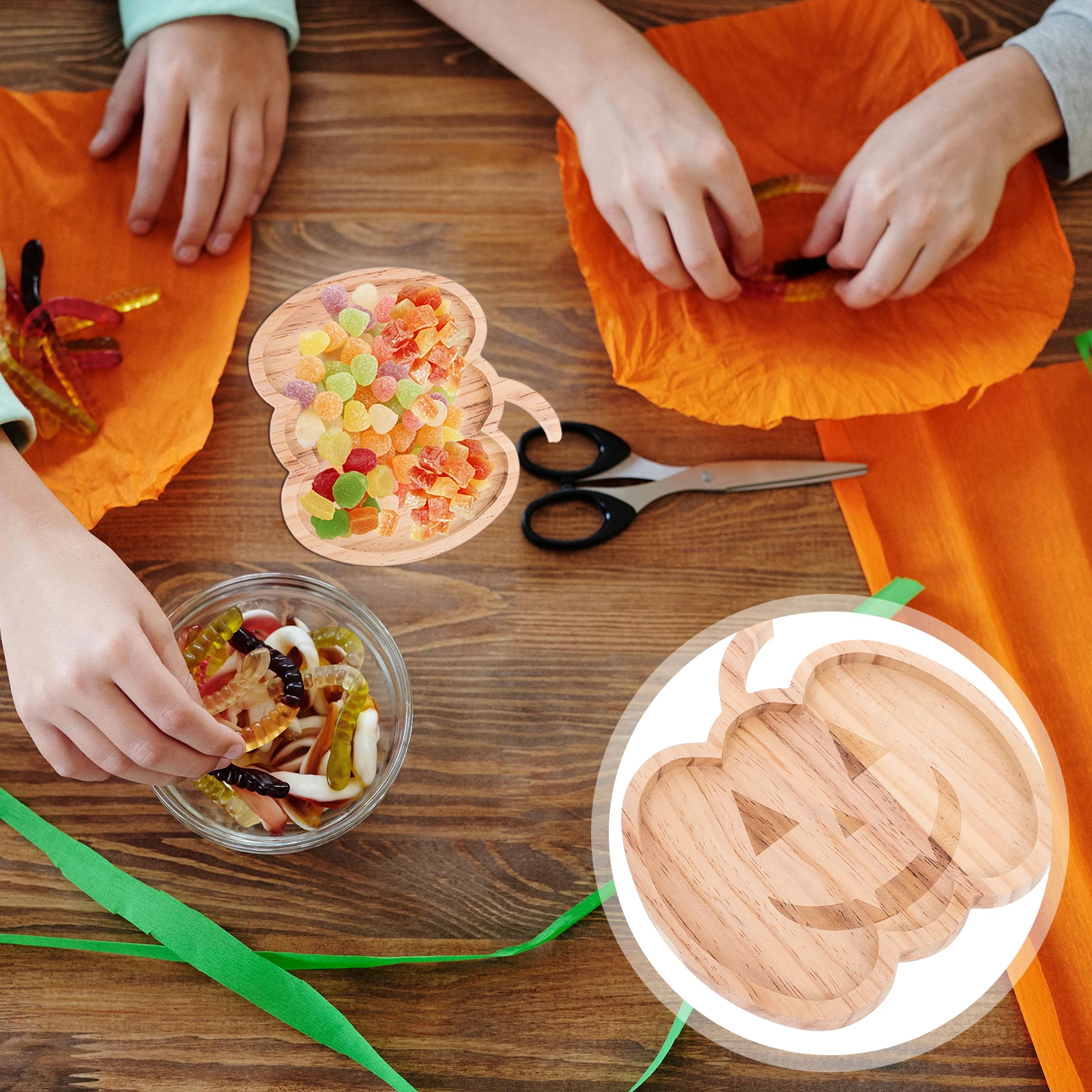 

Halloween Pumpkin Wooden Tray Fruits Snacks Pastries Elegant Rustic Design Home Office Hotel Party Decoration Fruit Plate