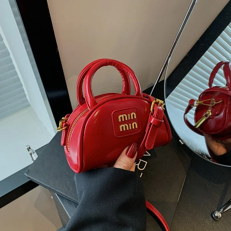 

Elegant Handbag For Ladies In Genuine Leather - With Detachable Chain Can Be Clutch Or Shoulder Bag