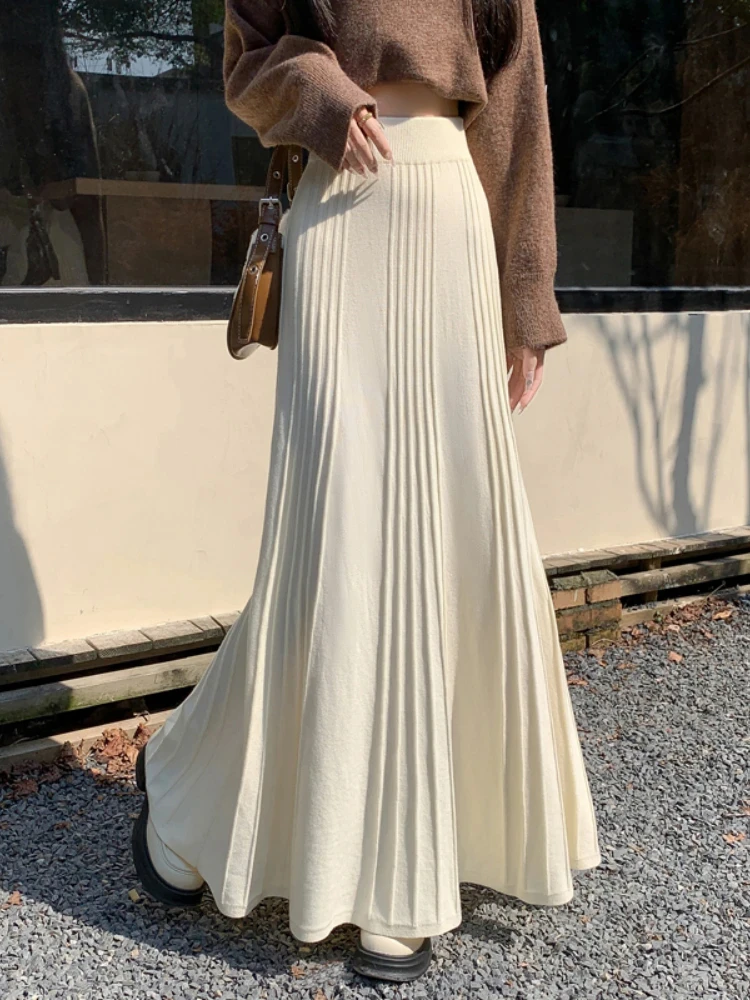 

Elegant High-Waisted Knitted Long Pleated Skirt for Women Autumn Winter Fashion Versatile Temperament High-Length Skirt