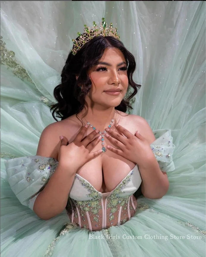 Vestidos princesa Quinceanera, um ombro, espartilho desossado transparente, tule, com lantejoulas frisadas, saia extragrande, luxo, 2024